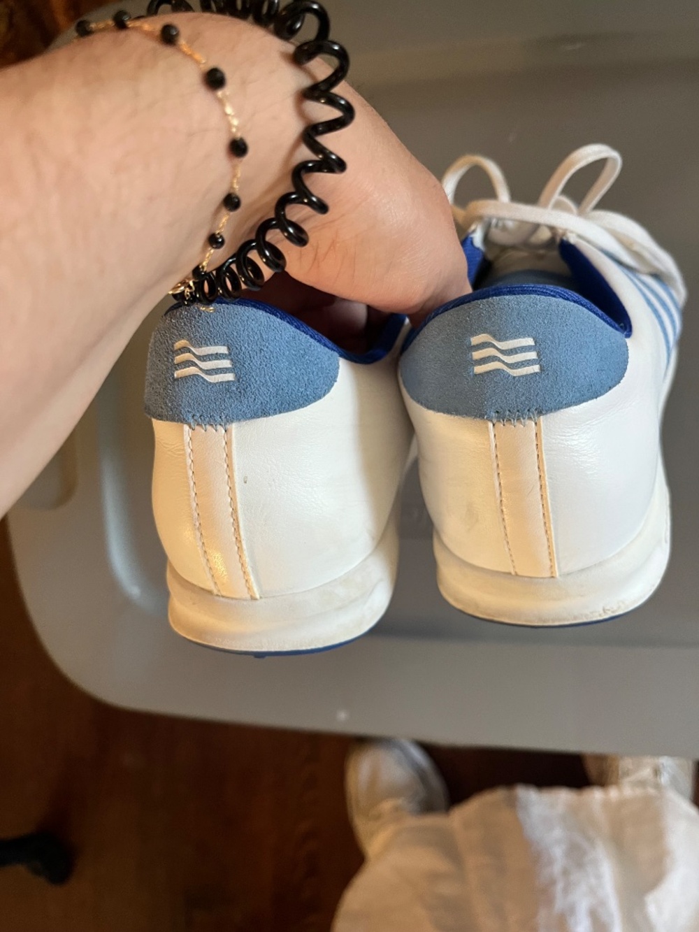 Adidas Adicross Spikeless Golf Shoes White Sky Blue Suede Sneakers 675552 - Picture 3 of 6
